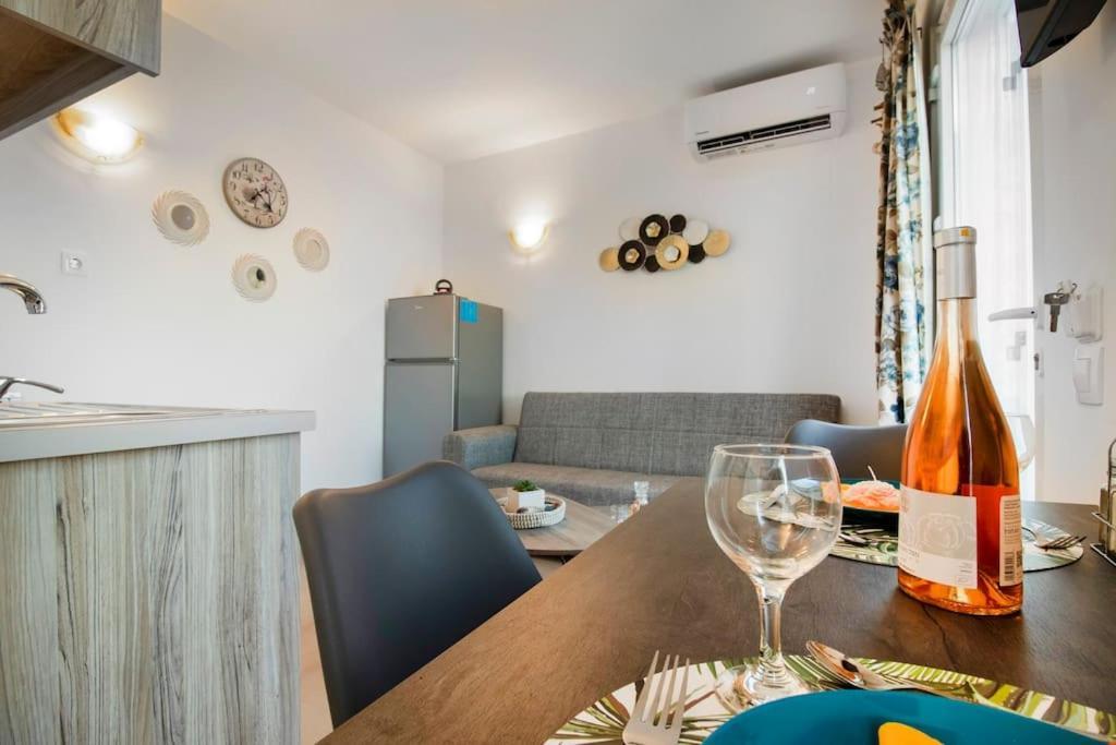 Sunset View Apt In South Crete Achlia Exterior photo